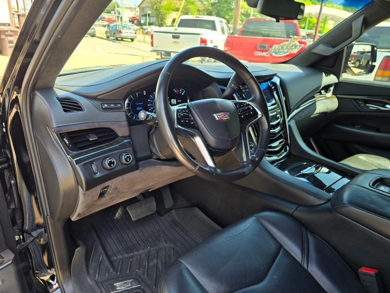 Cadillac Escalade ESV Platinum 4WD 2019