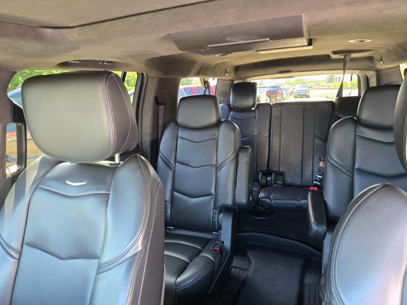 Cadillac Escalade ESV Platinum 4WD 2019