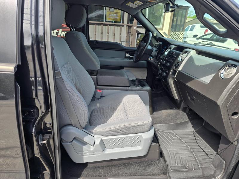Ford F-150 XL SuperCrew 5.5-ft. Bed 4WD 2012