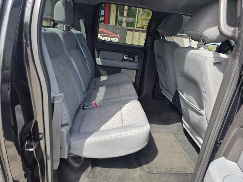 Ford F-150 XL SuperCrew 5.5-ft. Bed 4WD 2012