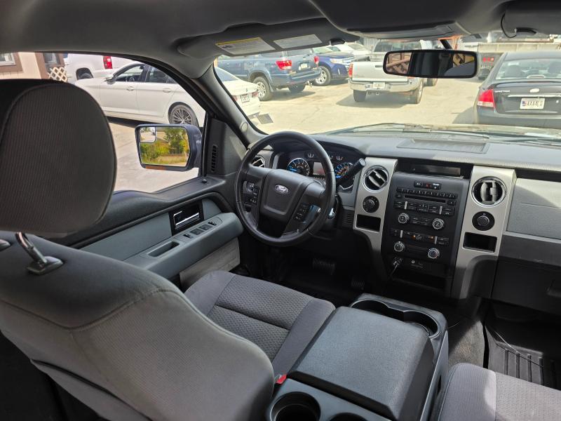 Ford F-150 XL SuperCrew 5.5-ft. Bed 4WD 2012