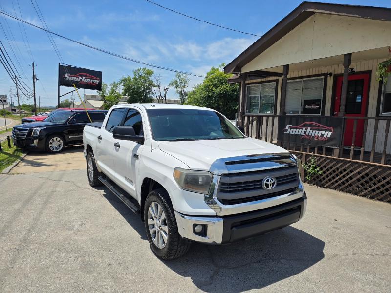 2014 Toyota Tundra SR5 5.7L V8 CrewMax 2WD