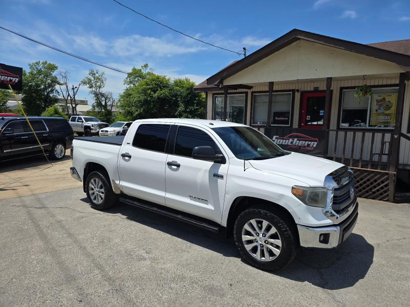 Toyota Tundra SR5 5.7L V8 CrewMax 2WD 2014