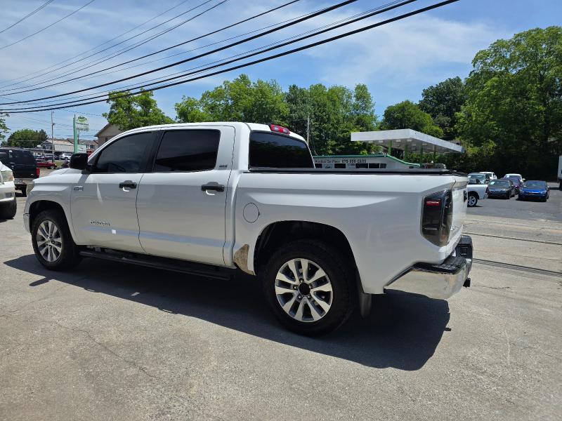 Toyota Tundra SR5 5.7L V8 CrewMax 2WD 2014