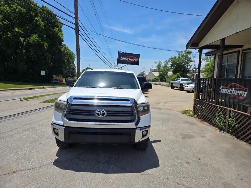 Toyota Tundra SR5 5.7L V8 CrewMax 2WD 2014