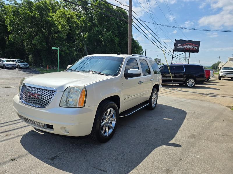 GMC Yukon Denali 2WD 2011