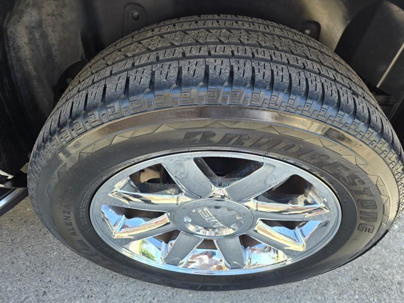 GMC Yukon Denali 2WD 2011