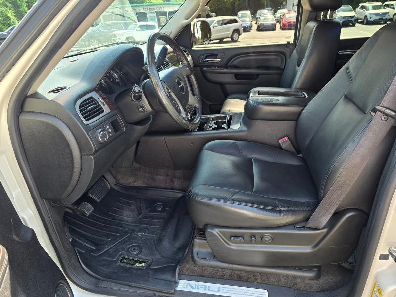 GMC Yukon Denali 2WD 2011