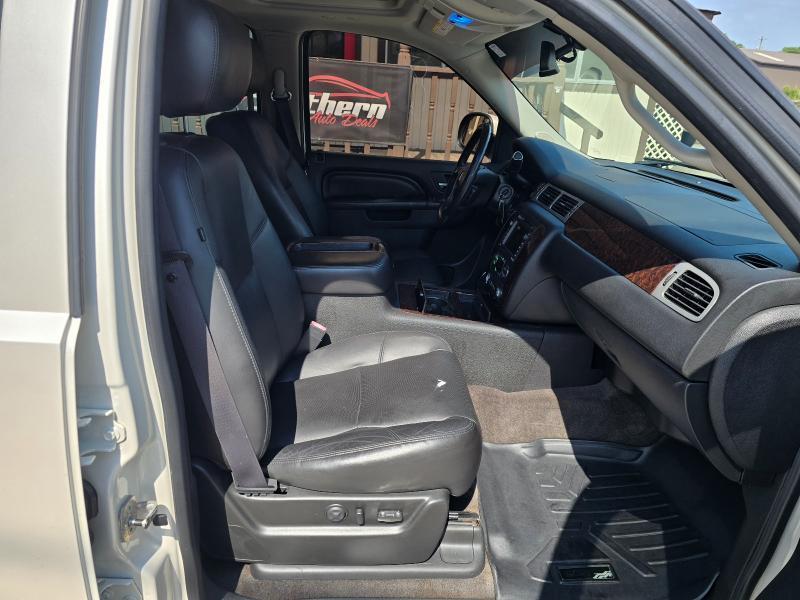 GMC Yukon Denali 2WD 2011