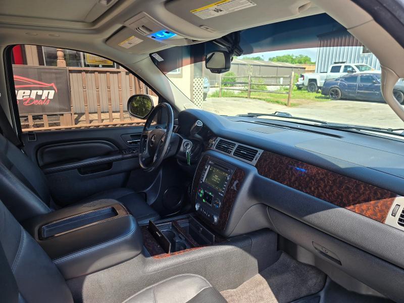 GMC Yukon Denali 2WD 2011