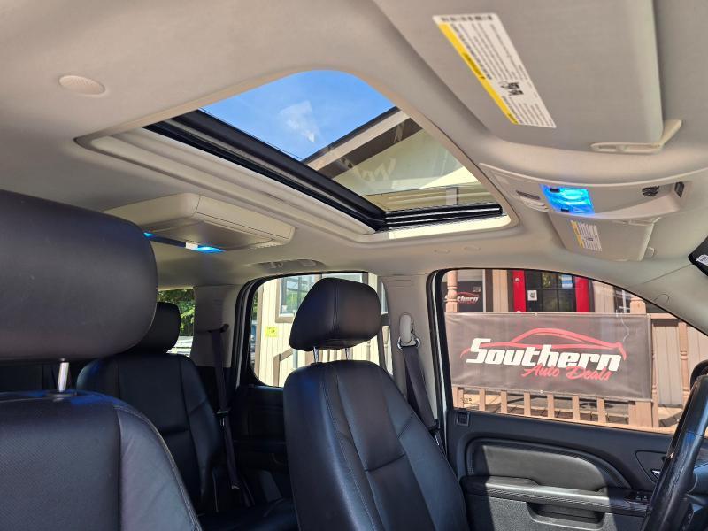 GMC Yukon Denali 2WD 2011