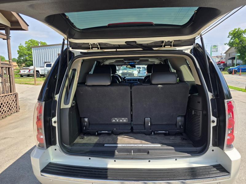 GMC Yukon Denali 2WD 2011