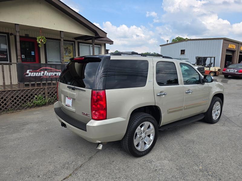 GMC Yukon SLT 2WD 2013