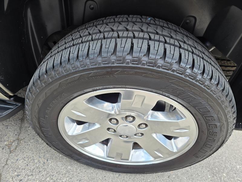 GMC Yukon SLT 2WD 2013