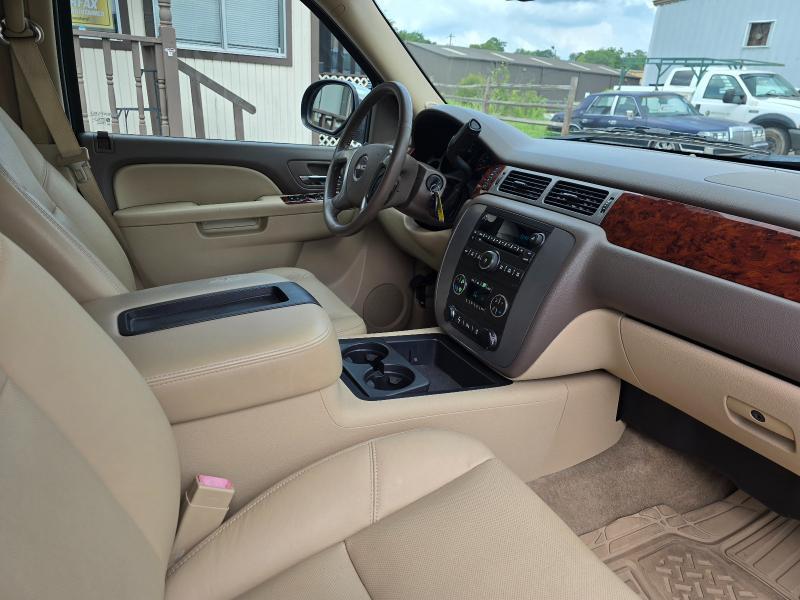 GMC Yukon SLT 2WD 2013