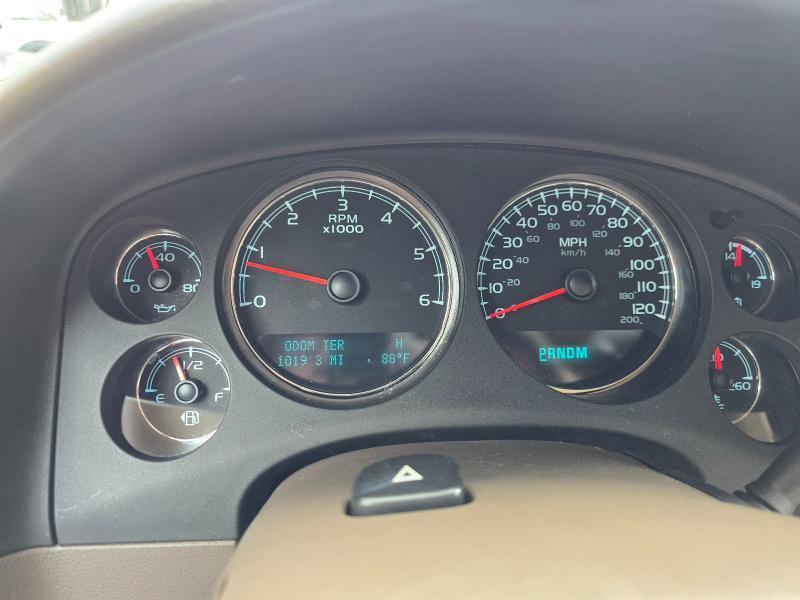 GMC Yukon SLT 2WD 2013