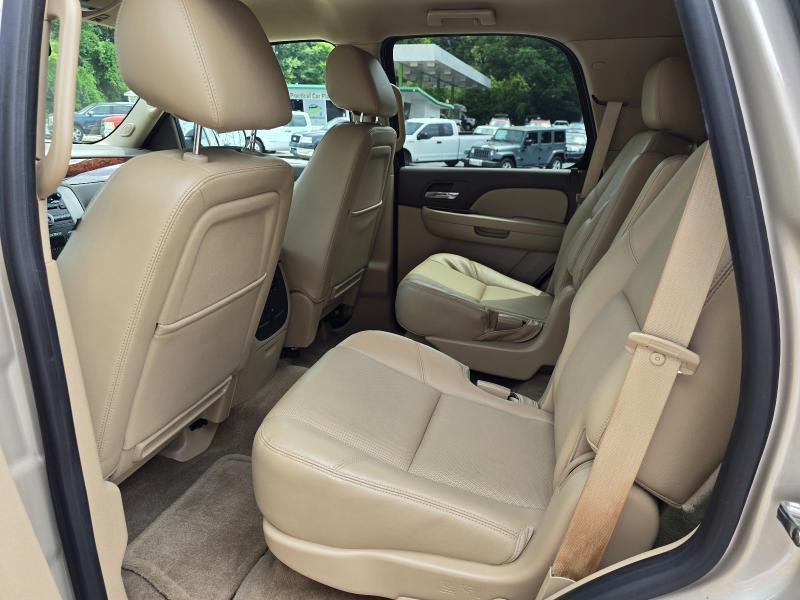 GMC Yukon SLT 2WD 2013