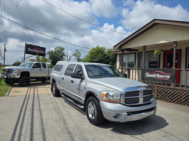 2006 Dodge Ram 2500 Laramie Mega Cab 2WD