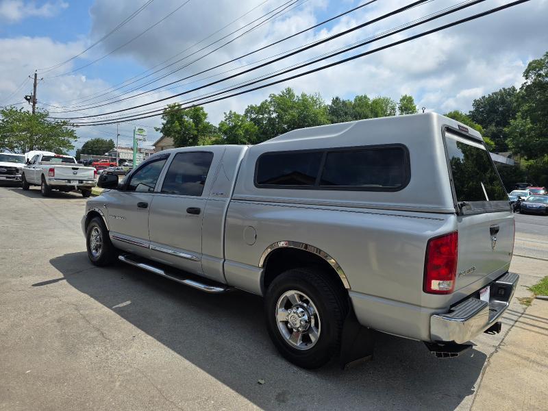 Dodge Ram 2500 Laramie Mega Cab 2WD 2006