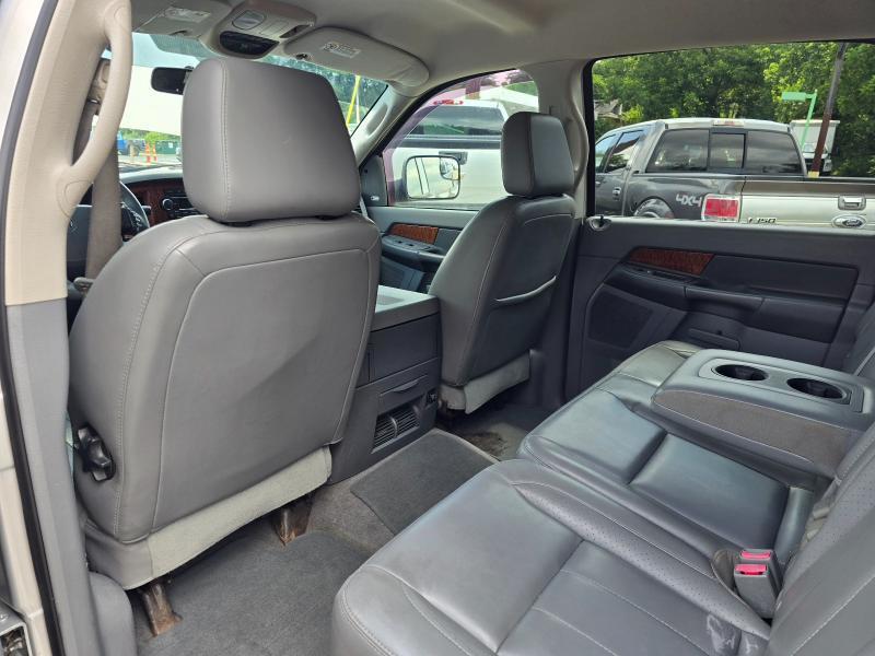 Dodge Ram 2500 Laramie Mega Cab 2WD 2006