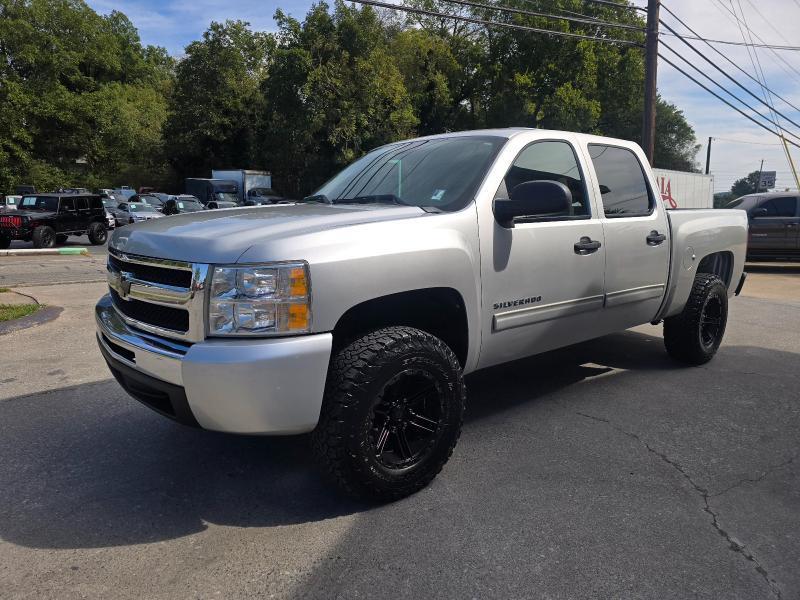 Chevrolet Silverado 1500 LT Crew Cab 2WD 2011