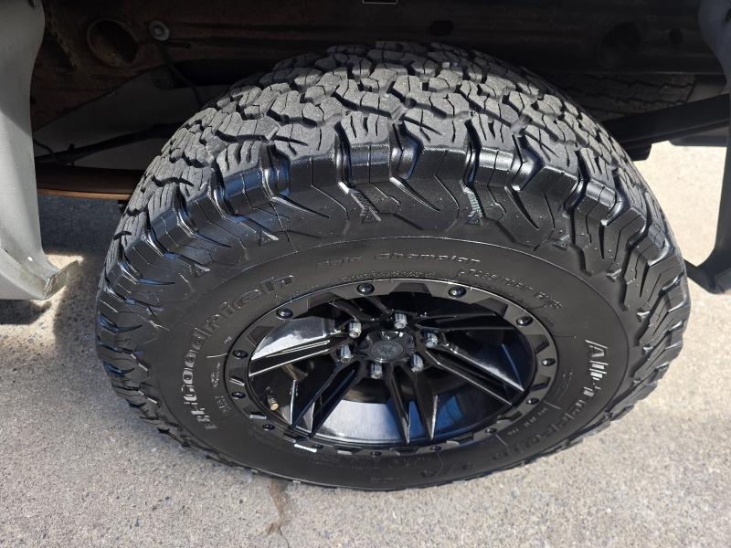 Chevrolet Silverado 1500 LT Crew Cab 2WD 2011