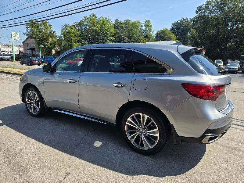 Acura MDX photo 10