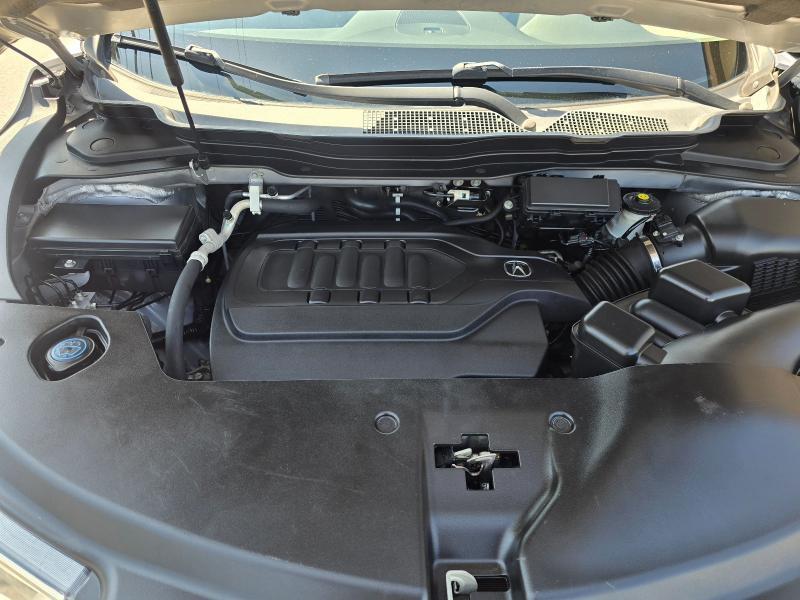 Acura MDX photo 13