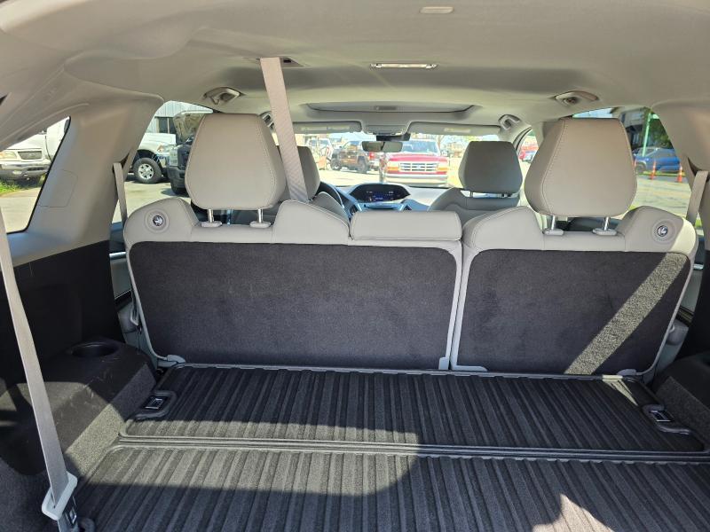Acura MDX photo 21