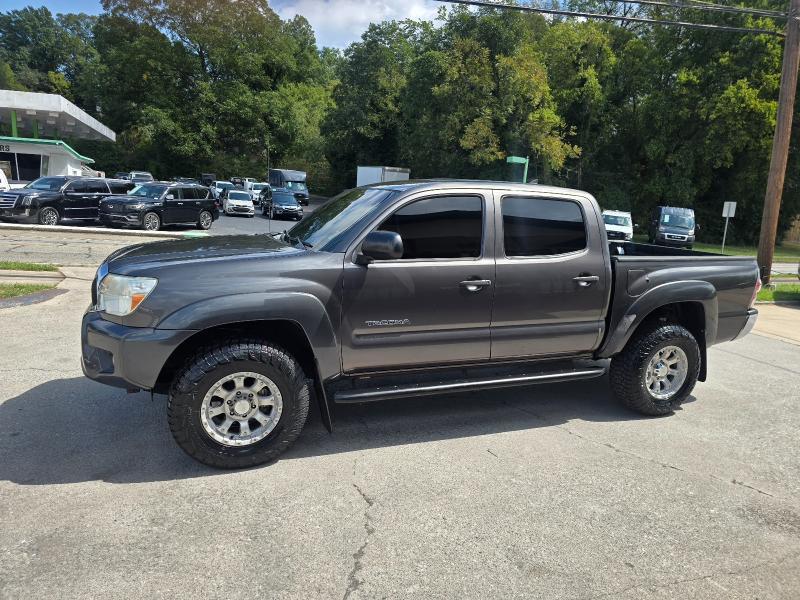 Toyota Tacoma photo 6