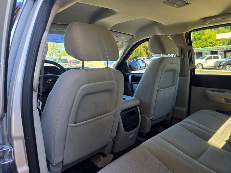 Chevrolet Silverado photo 15