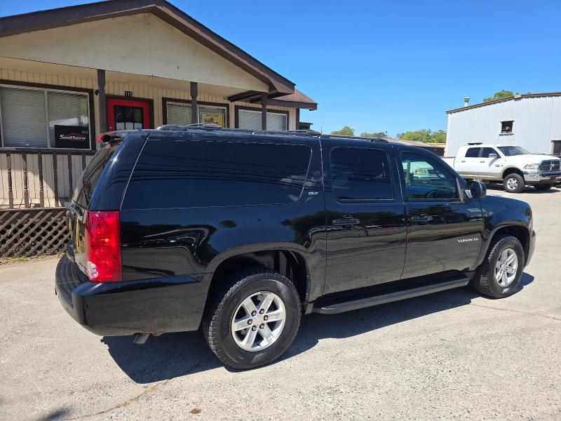 GMC Yukon XL photo 4