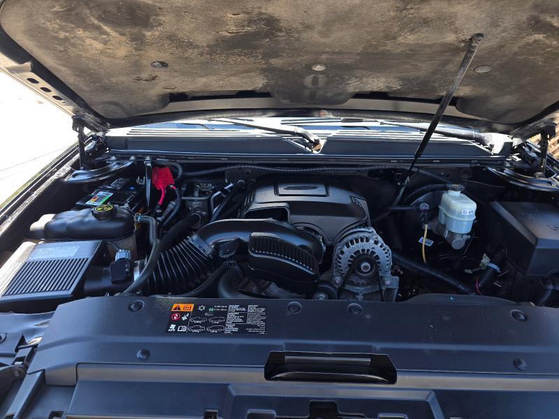 GMC Yukon XL photo 10