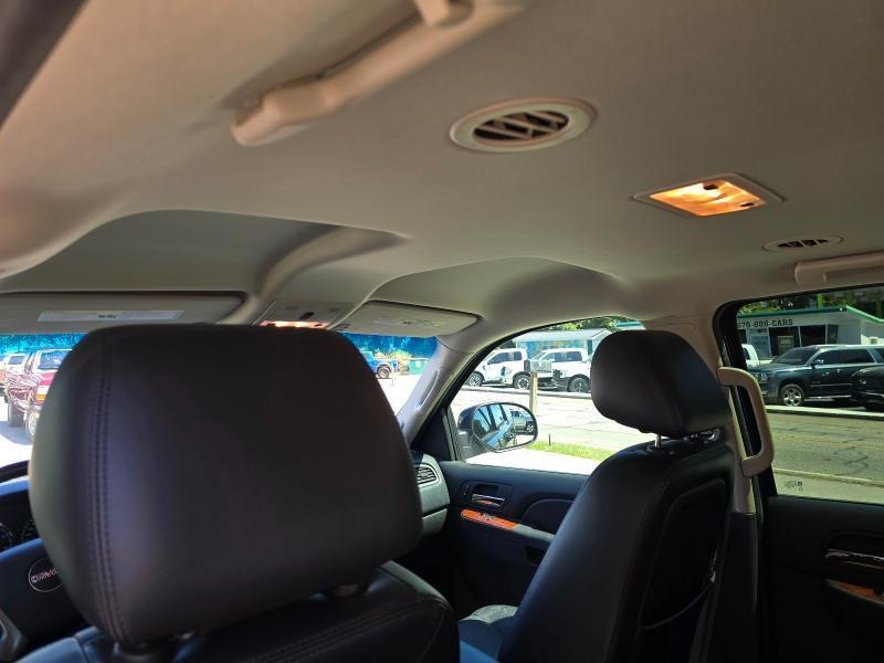 GMC Yukon XL photo 15