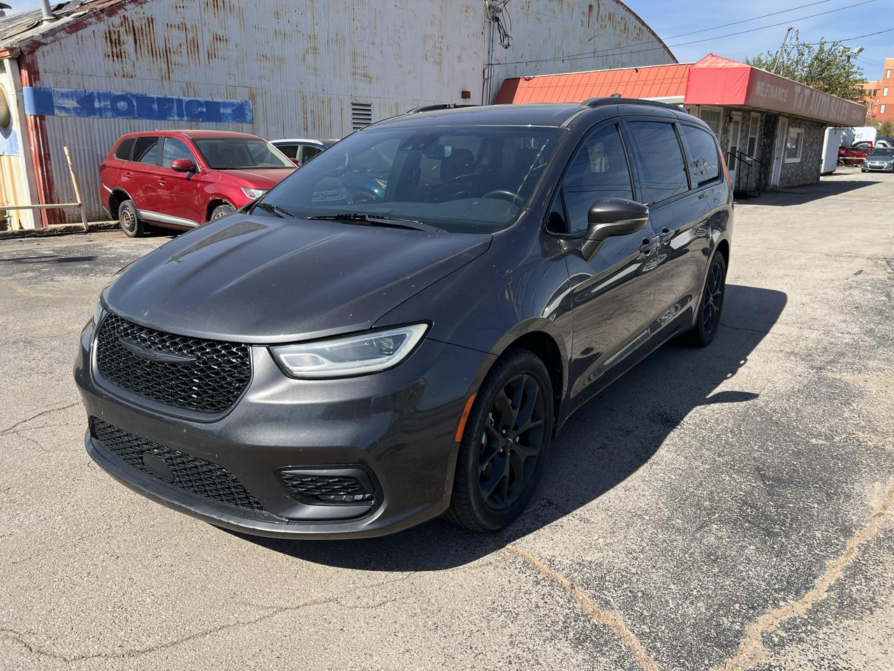Chrysler Pacifica Touring FWD 2021