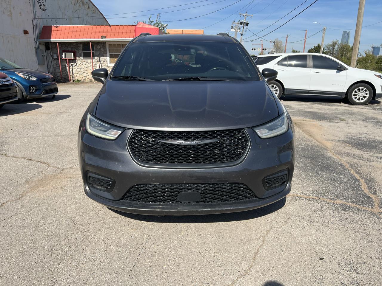 Chrysler Pacifica Touring FWD 2021