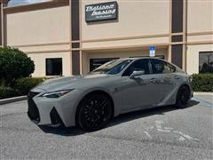 2022 Lexus IS  2022 Lexus IS