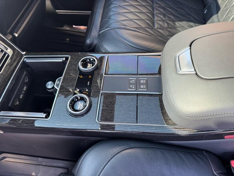 Land Rover Range Rover SV Autobiography LWB 2020