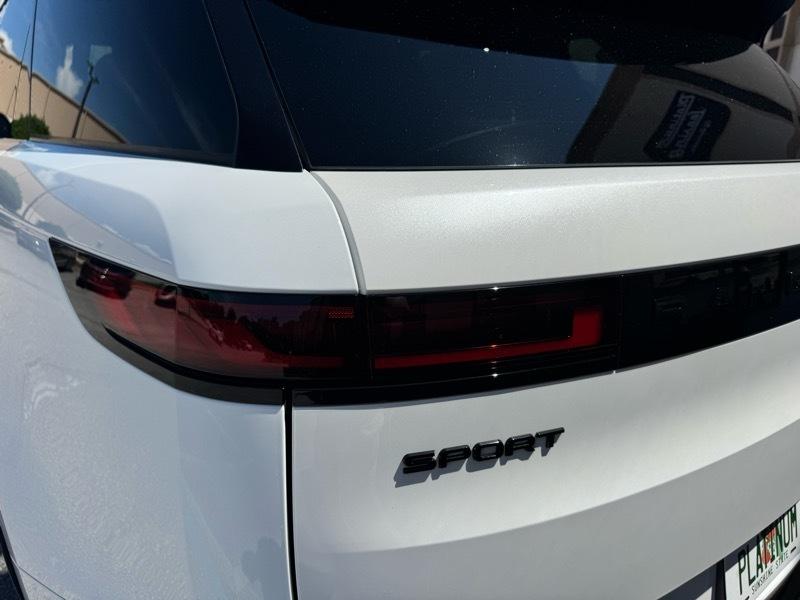 Land Rover Range Rover Sport P400 Dynamic SE 2024