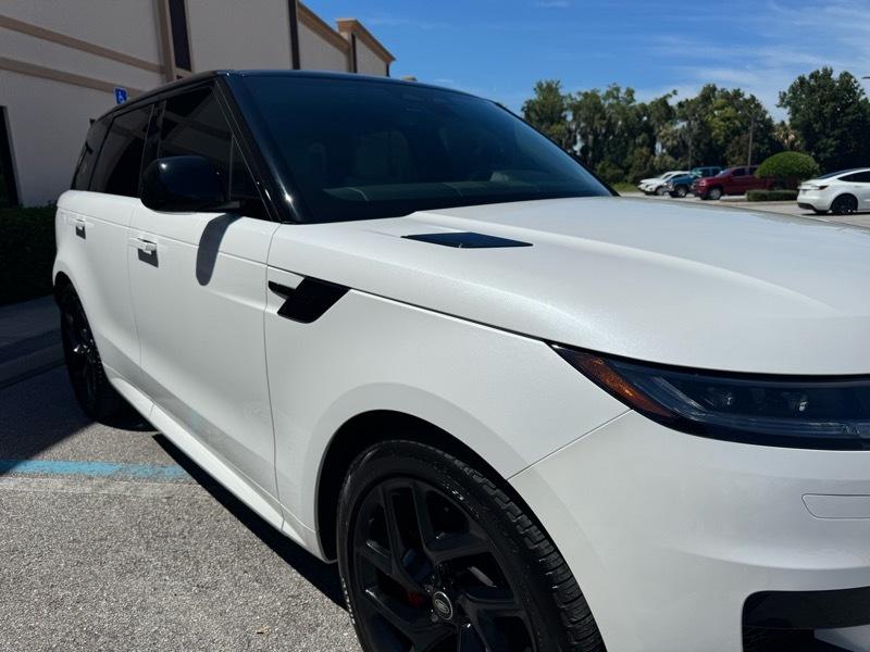 Land Rover Range Rover Sport P400 Dynamic SE 2024