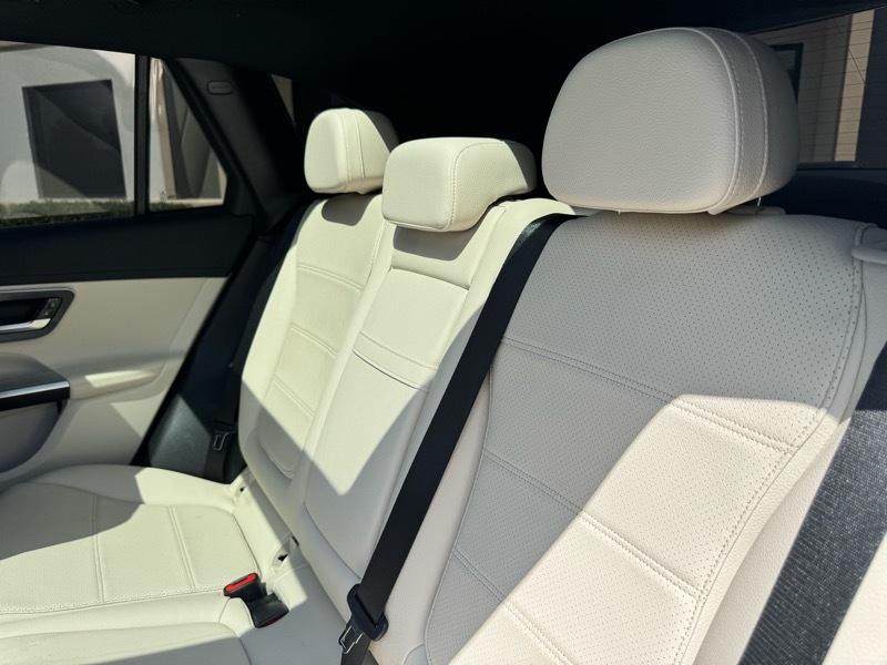 Mercedes-Benz GLC-Class GLC300 4MATIC 2024