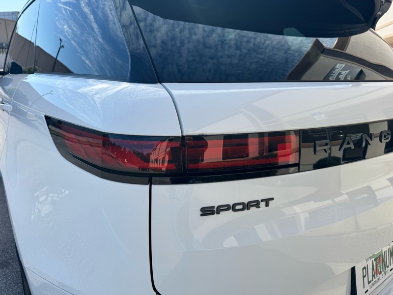 Land Rover Range Rover Sport P400 Dynamic 2024