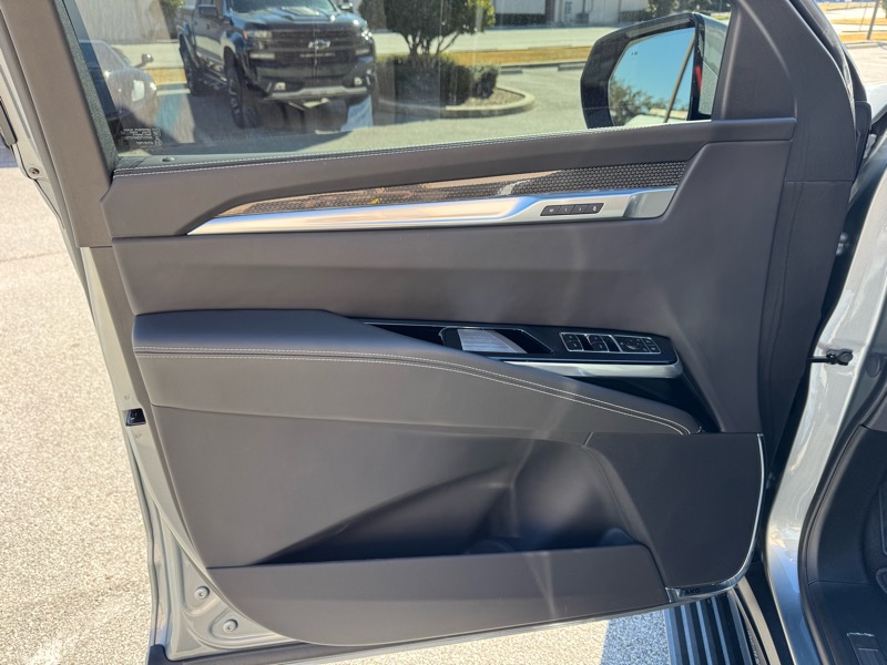 Cadillac Escalade V 4WD 2025