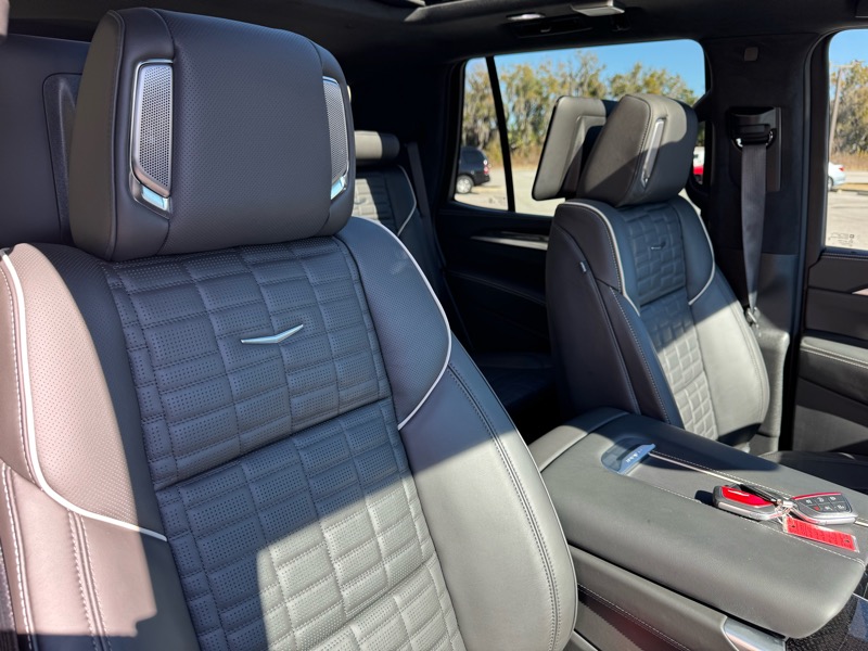 Cadillac Escalade V 4WD 2025