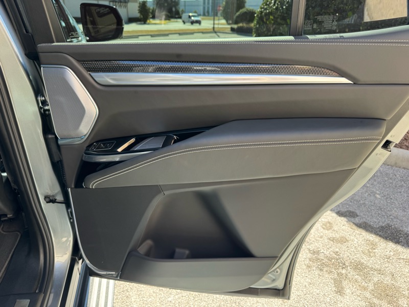 Cadillac Escalade V 4WD 2025