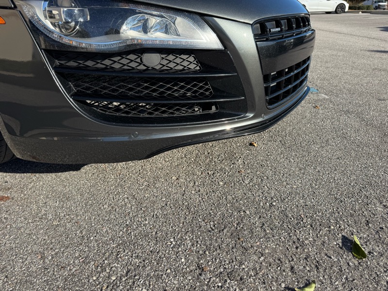 Audi R8 5.2 Coupe quattro Auto R tronic 2012