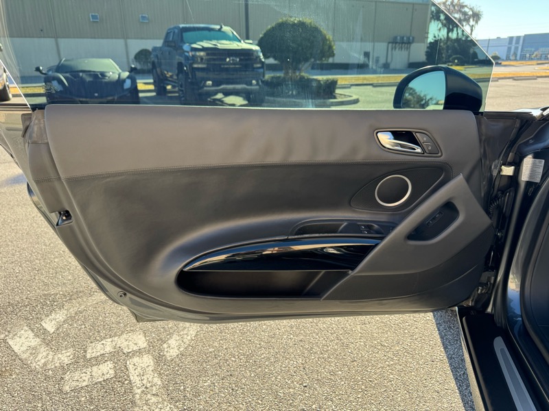 Audi R8 5.2 Coupe quattro Auto R tronic 2012