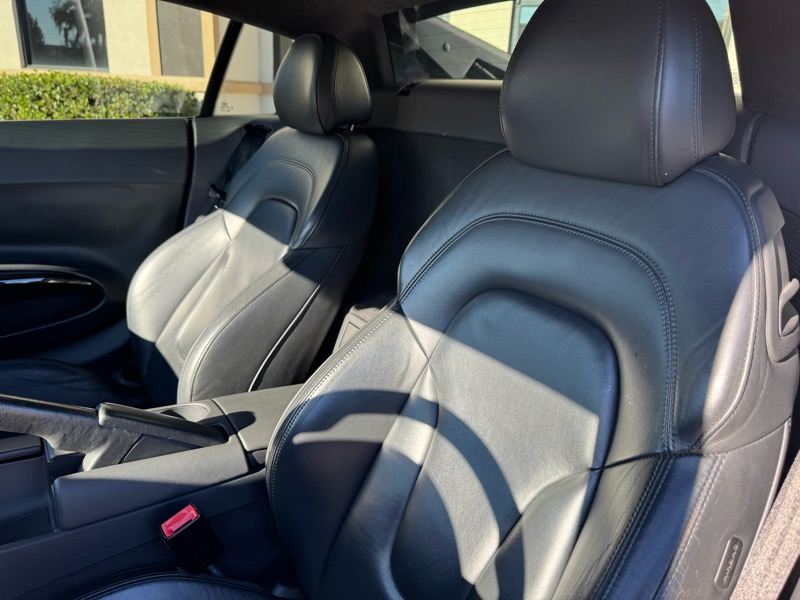 Audi R8 5.2 Coupe quattro Auto R tronic 2012