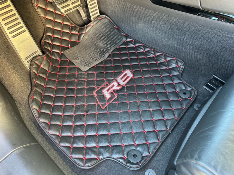 Audi R8 5.2 Coupe quattro Auto R tronic 2012