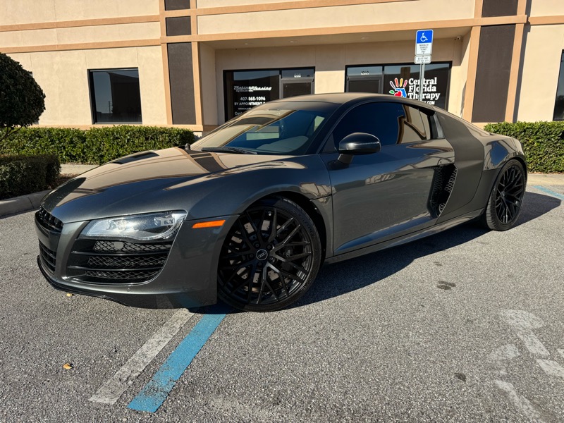 Audi R8 5.2 Coupe quattro Auto R tronic 2012